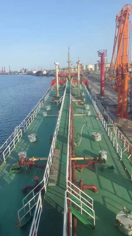 2005年-3400吨-油船