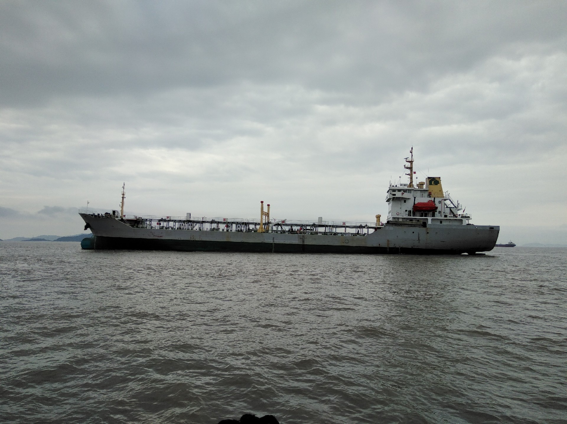 2006年-6600吨-油船