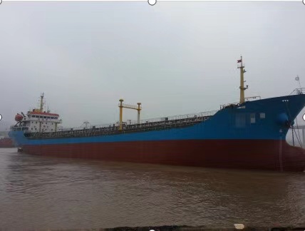 2006年-7500吨-油船-单机