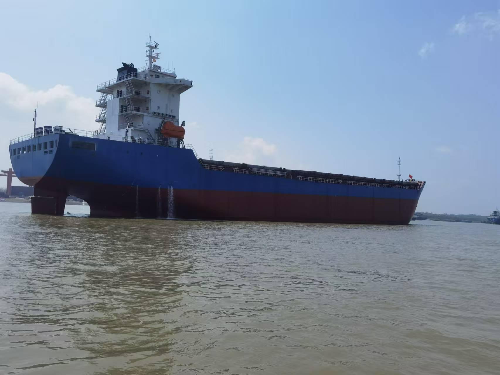 2023年-24000吨-散货船