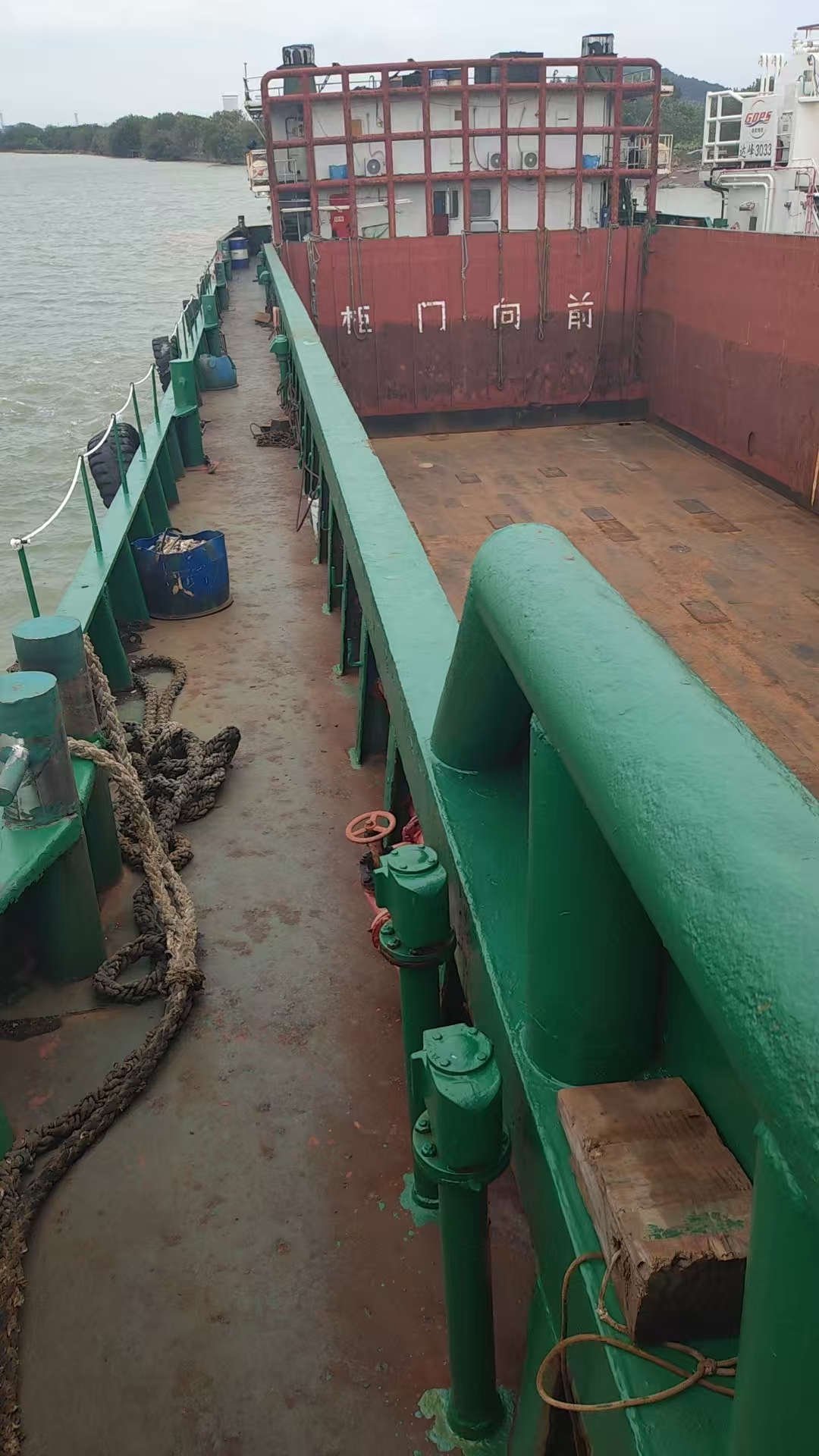 2010-1800吨  集装箱船-180teu