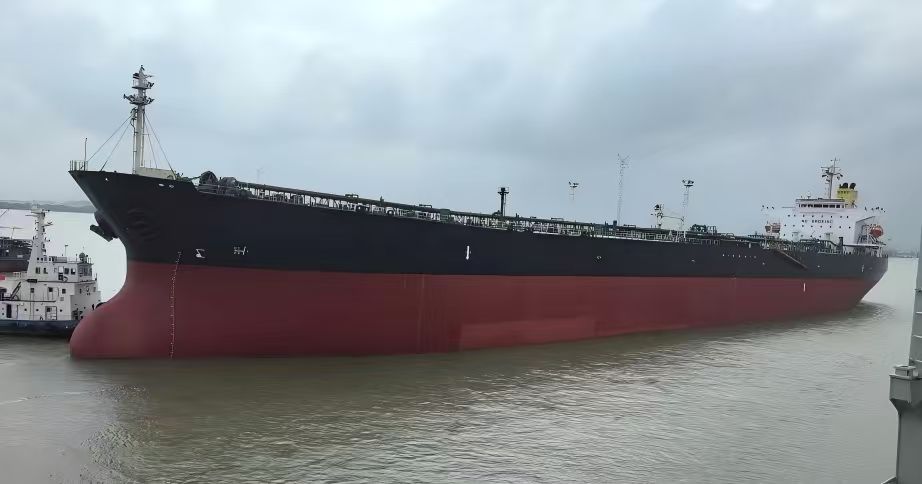 2005-71100吨-油船