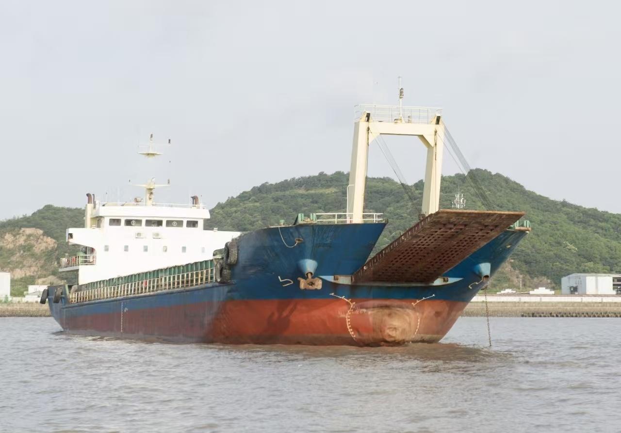 2018-2500t-甲板货船