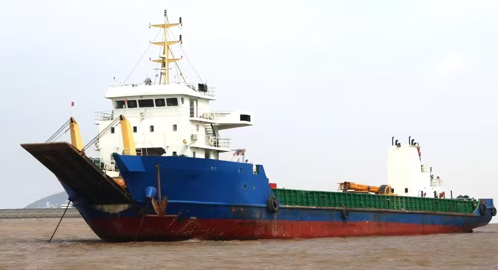 2014-2100吨-甲板船