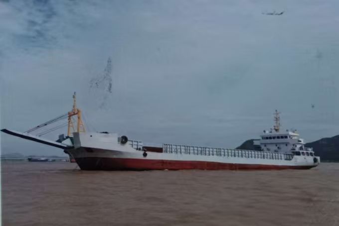 2014-2000吨-甲板船